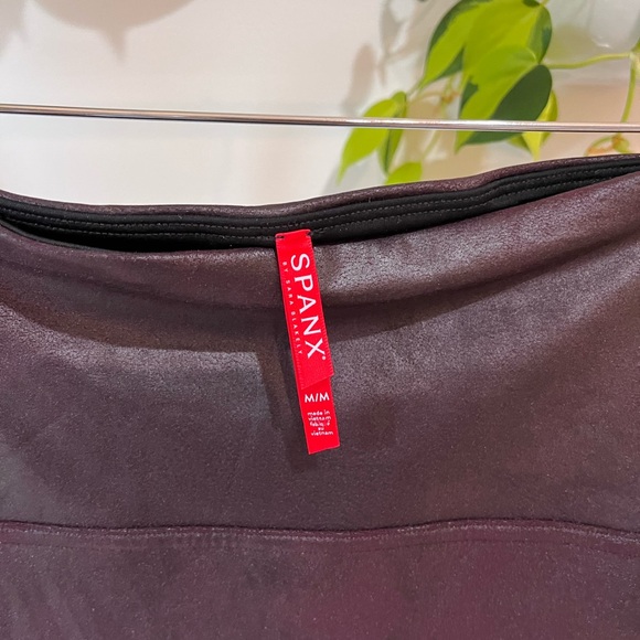 Spanx Faux Leather Leggings Brown Size M Mid Rise Coated Shaping 27" Inseam - Picture 2 of 6